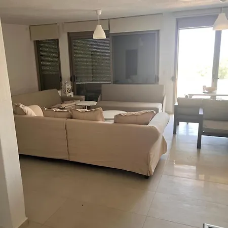 Front Sea Polichrono Villa